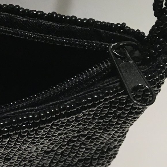 BEADED FLIP FLOP CROSS BODY BAG - Picture 14 of 15